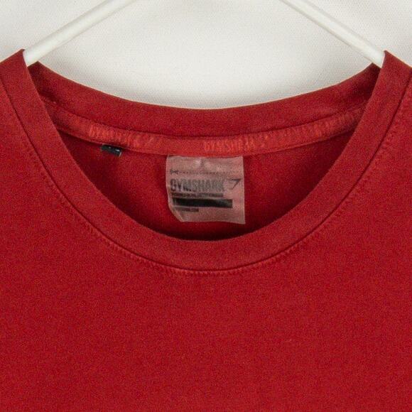 Gymshark T-Shirt Men’s Large Athletic Fit Red Long Sleeve Graphic Legacy Shark - Picture 2 of 10